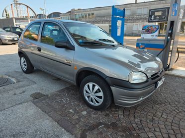 Opel Corsa 1.4i 16V cat 3 porte con 113.000km anno 2002 Unicoproprietario