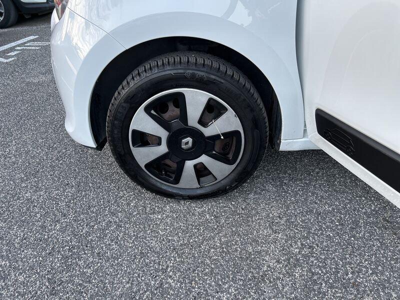 Renault Twingo III 2014 0.9 tce Lovely2 90cv edc