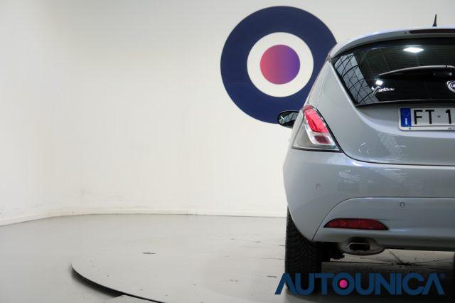 LANCIA Ypsilon 1.2 69 CV 5 PORTE GPL ECOCHIC GOLD NEOPATENTATI