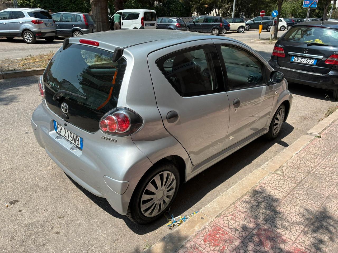 Toyota Aygo 1.0 5p Navi perfetta-2012