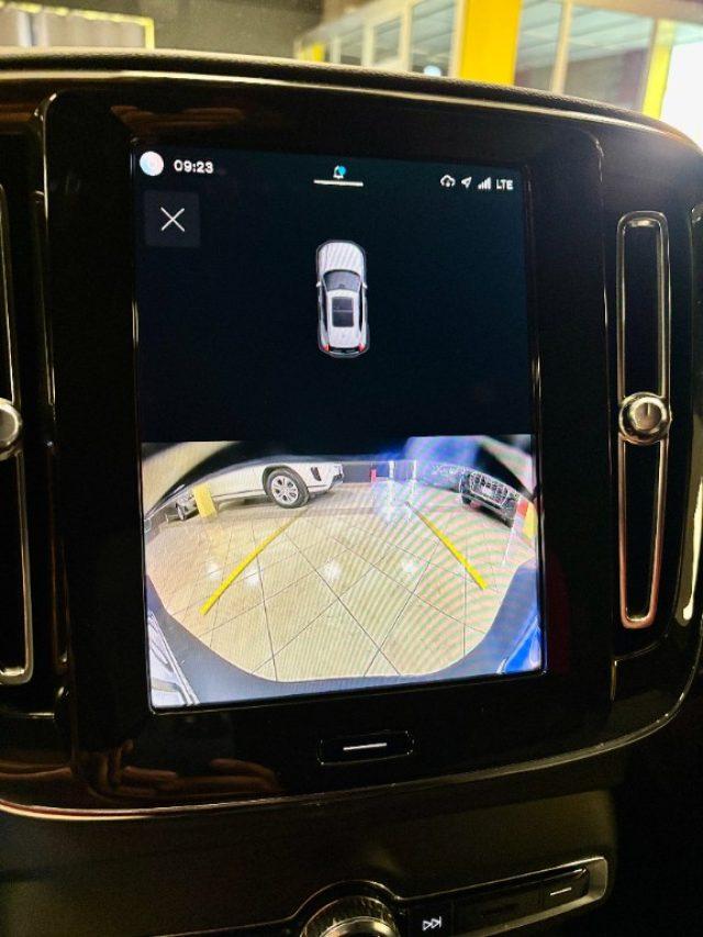 VOLVO XC40 B3 automatico Core UNIPRO - PREZZO REALE