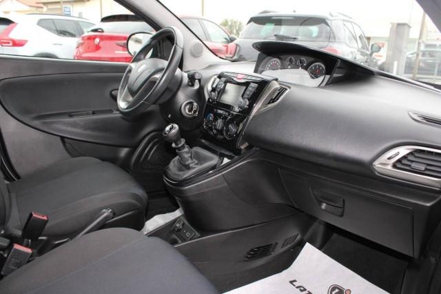 Lancia Ypsilon 1.0 firefly hybrid Maryne s&s 70cv