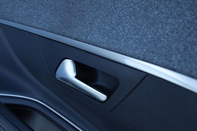 PEUGEOT 5008 PureTech 7 POSTI 130 S&S EAT8 GT Line