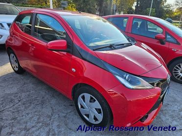 TOYOTA Aygo 1.0 VVT-i 69 CV 5 porte x-wave