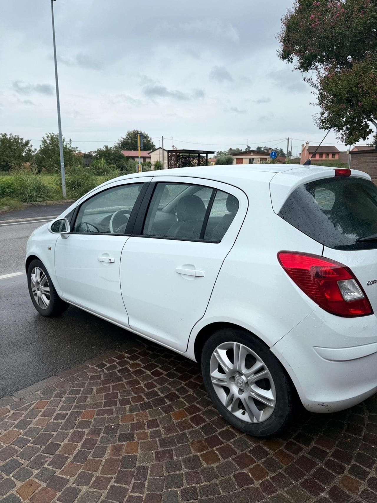 Opel Corsa 1.3 CDTI 75CV ecoFLEX 5 porte Cosmo