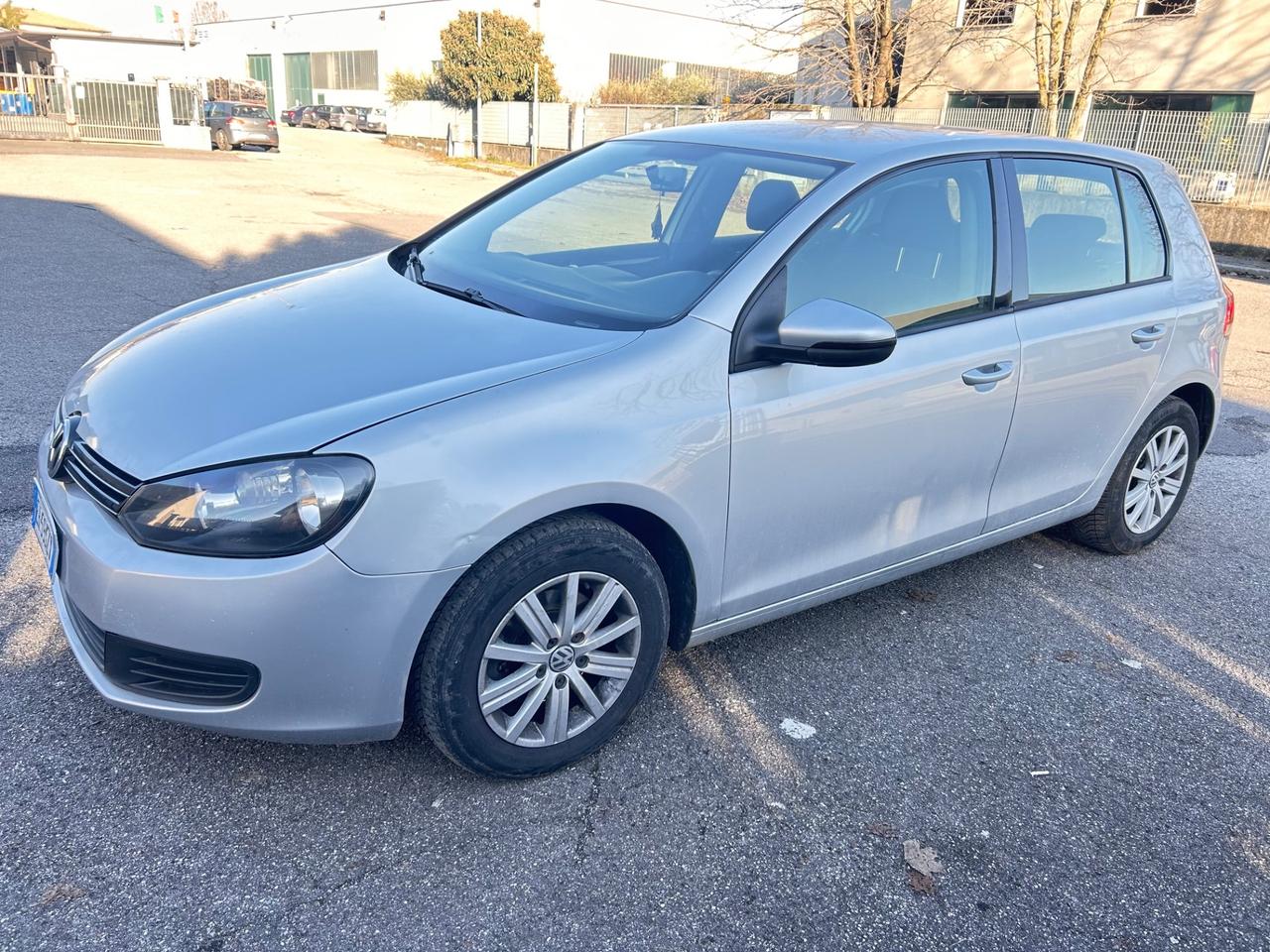 Volkswagen Golf 1200 tsi 105 cv leggi annuncio