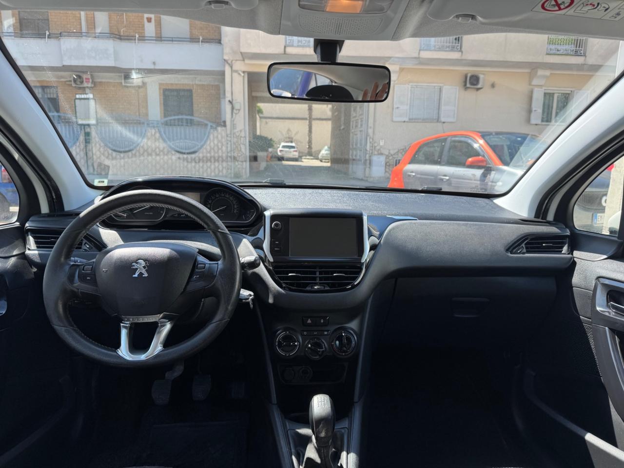 Peugeot 208 1.6 DIESEL 75CV 2015