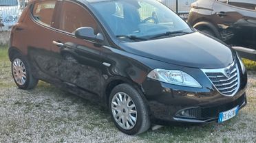 Lancia Ypsilon 1.2 69 CV 5 porte Platinum