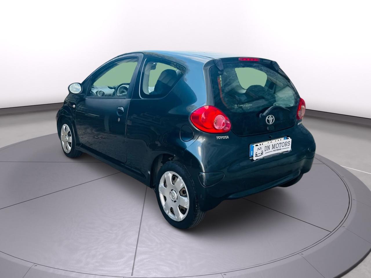 Toyota Aygo 1.0 benzina 2008 130.000km neo