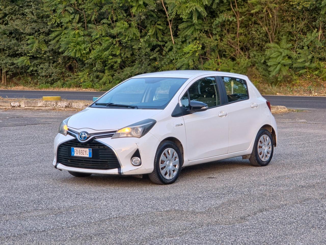 Toyota Yaris 1.5 Hybrid 5 porte Active E6B Automatico NEO 2016