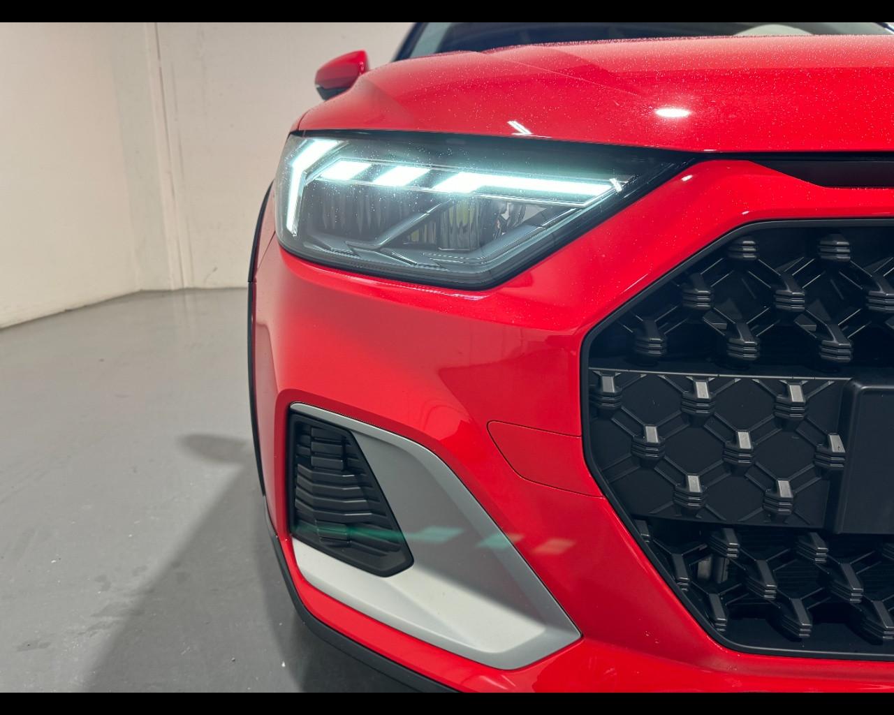 AUDI A1 II 2019 Citycarver A1 Citycarver 30 1.0 tfsi Admired 110cv