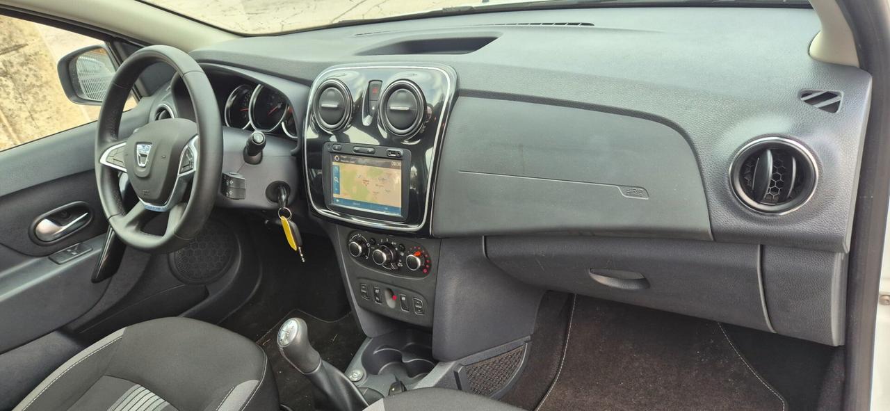 Dacia Sandero Stepway Turbo GPL 90 CV NEOPATENTATI