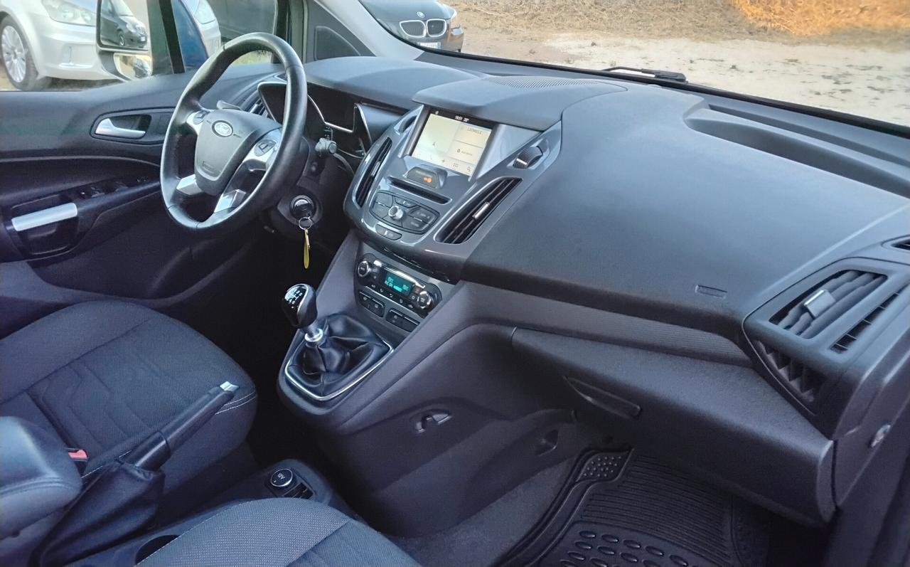 Ford Tourneo Connect 1.5 TDCi 120 CV Titanium