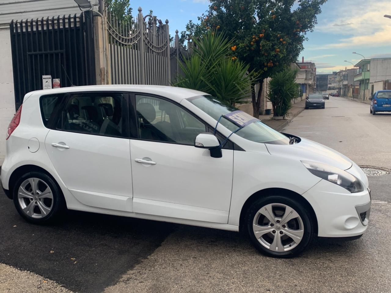 Renault Scenic Scénic X-Mod 1.5 dCi 110CV Dynamique