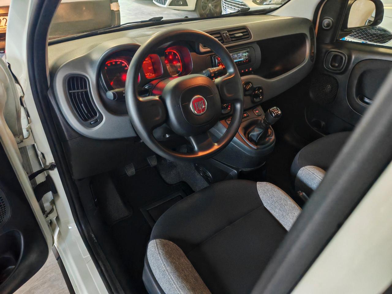 Fiat Panda AUTOCARRO N1 4 posti Van Hybrid City Cross