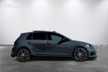Volkswagen Golf GTI TCR AKRAPOVIČ TETTO