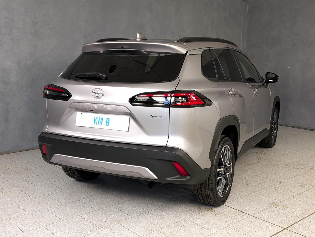 Toyota 1.8 Hybrid 140cv e-cvt Icon Style