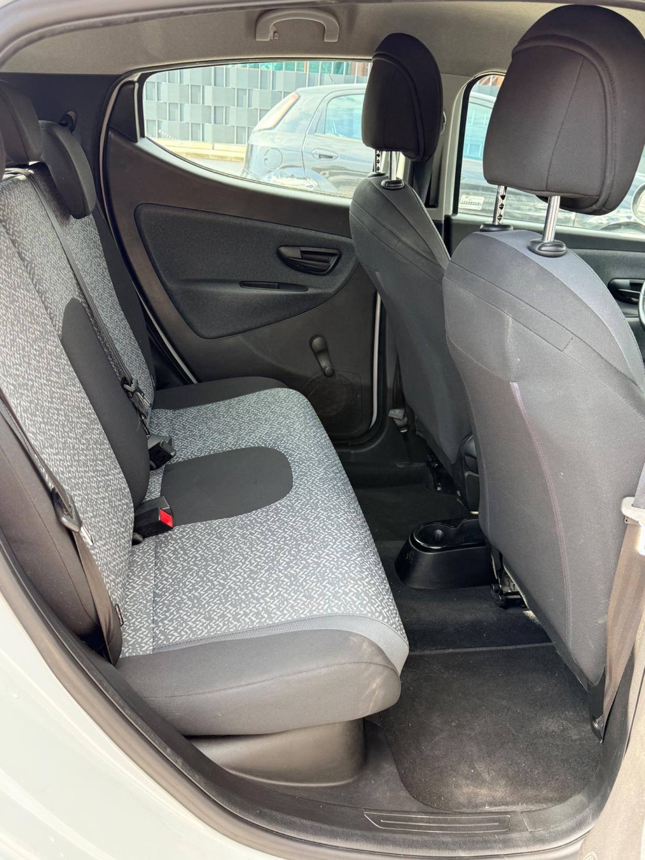 Lancia Ypsilon 1.2 69 CV 5 porte GPL Ecochic Elefantino Blu