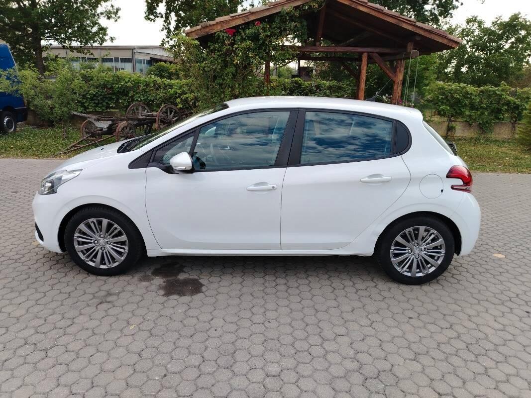 Peugeot 208 1.2 puretech Active s&s 82cv 5p neopatentati