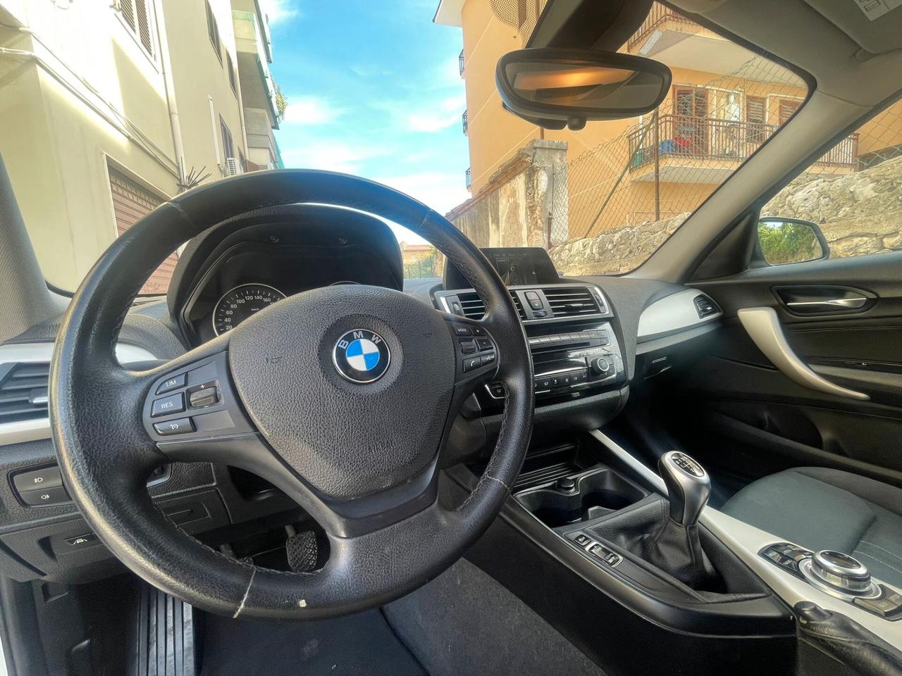 Bmw 116 116d 5p. Efficient Dynamics Urban