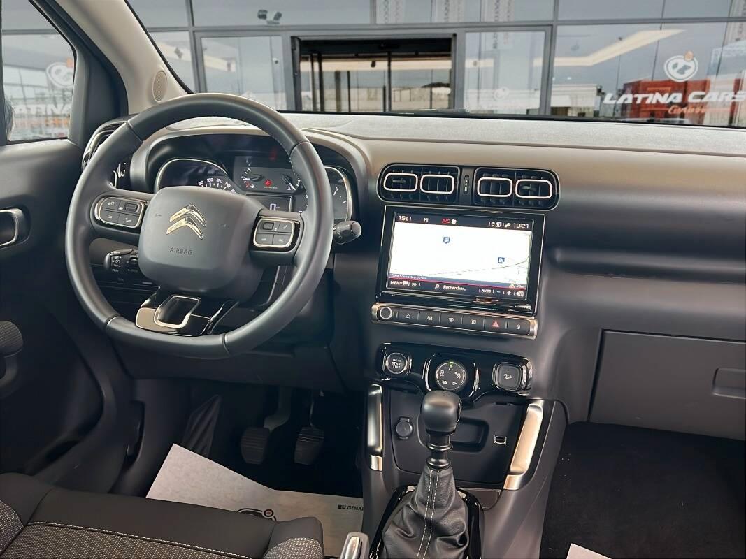 Citroen C3 Aircross 1.2 puretech Shine s&s 110cv Con NAVIGATORE