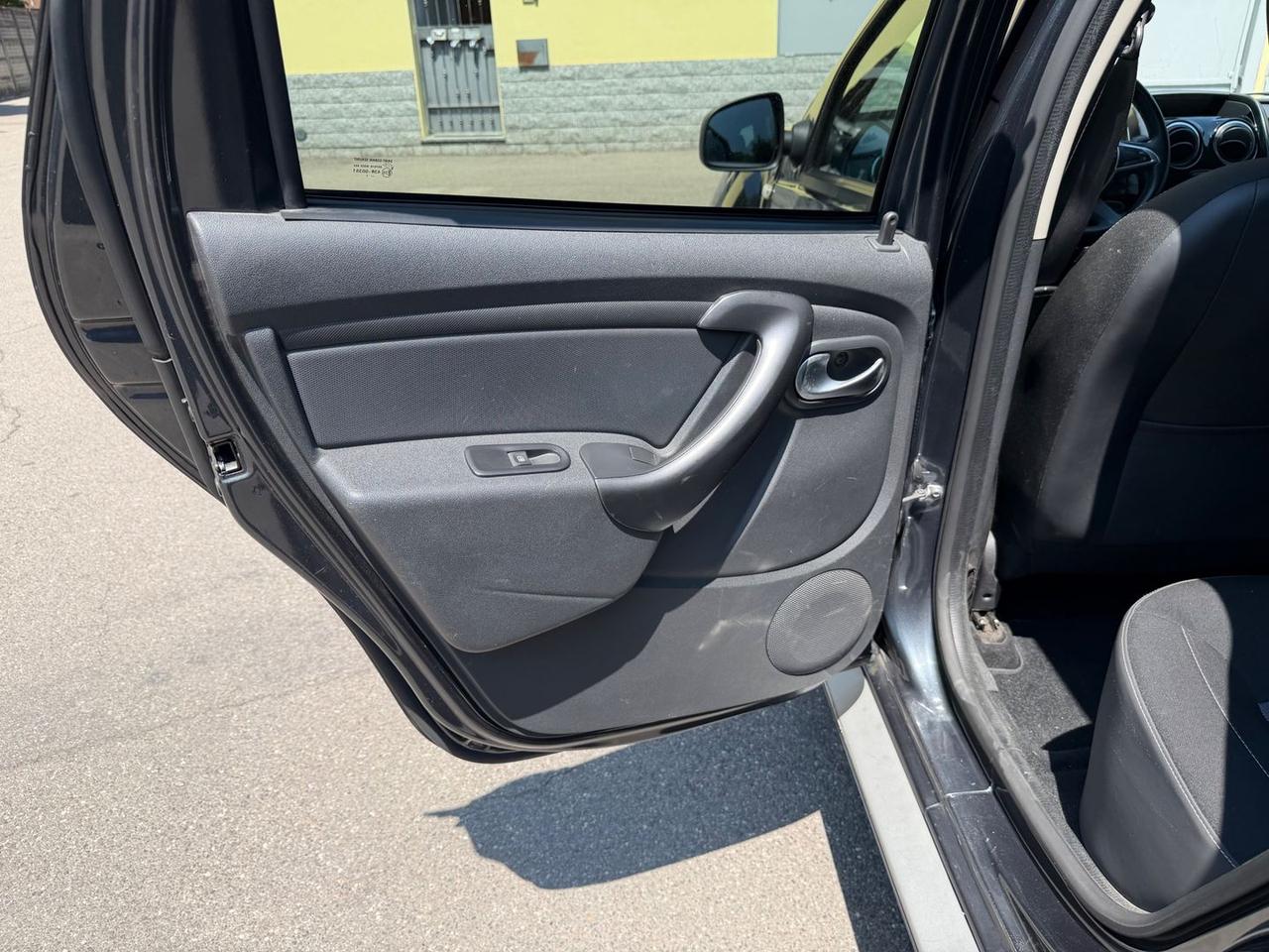 Dacia Duster Black Shadow 1.6 SCe 115 LPG #10999