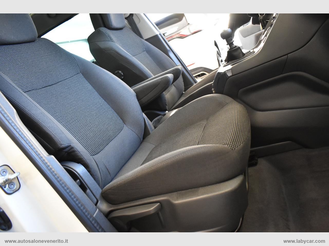 PEUGEOT 5008 BlueHDi 120 S&S Allure