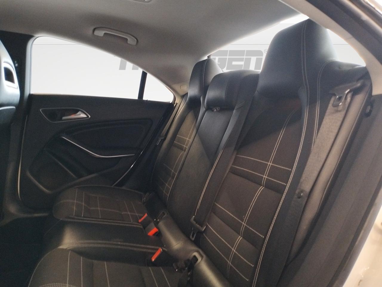 Mercedes-benz CLA 200 CDI Automatic Sport - NEOPATENTATI