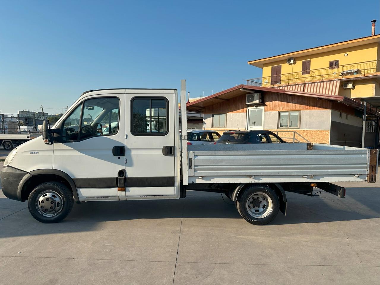 Iveco Daily 35c14 doppia Cabina cassonato