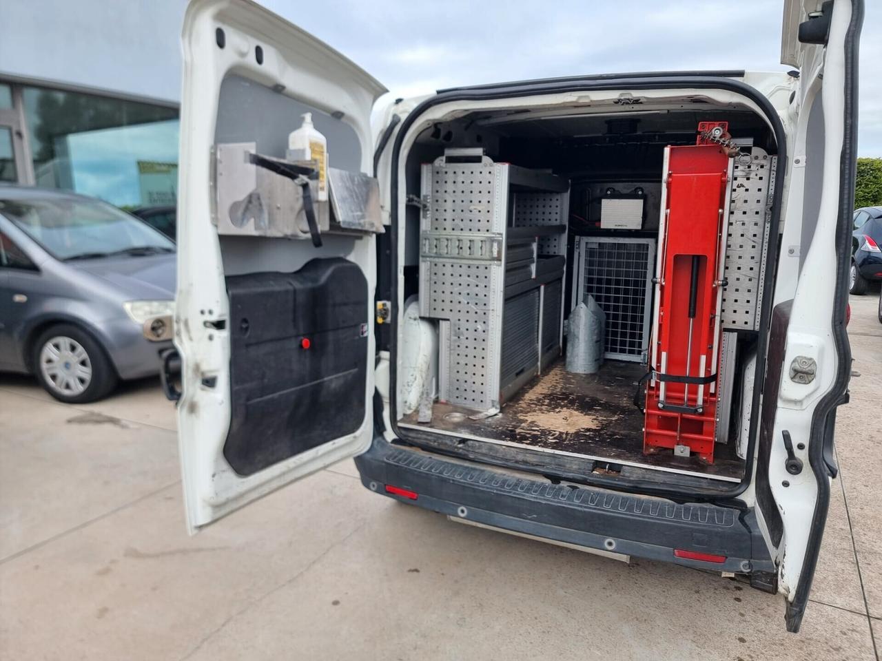 Fiat DOBLO NATURAL POWER ATTREZZATO OFFICINA