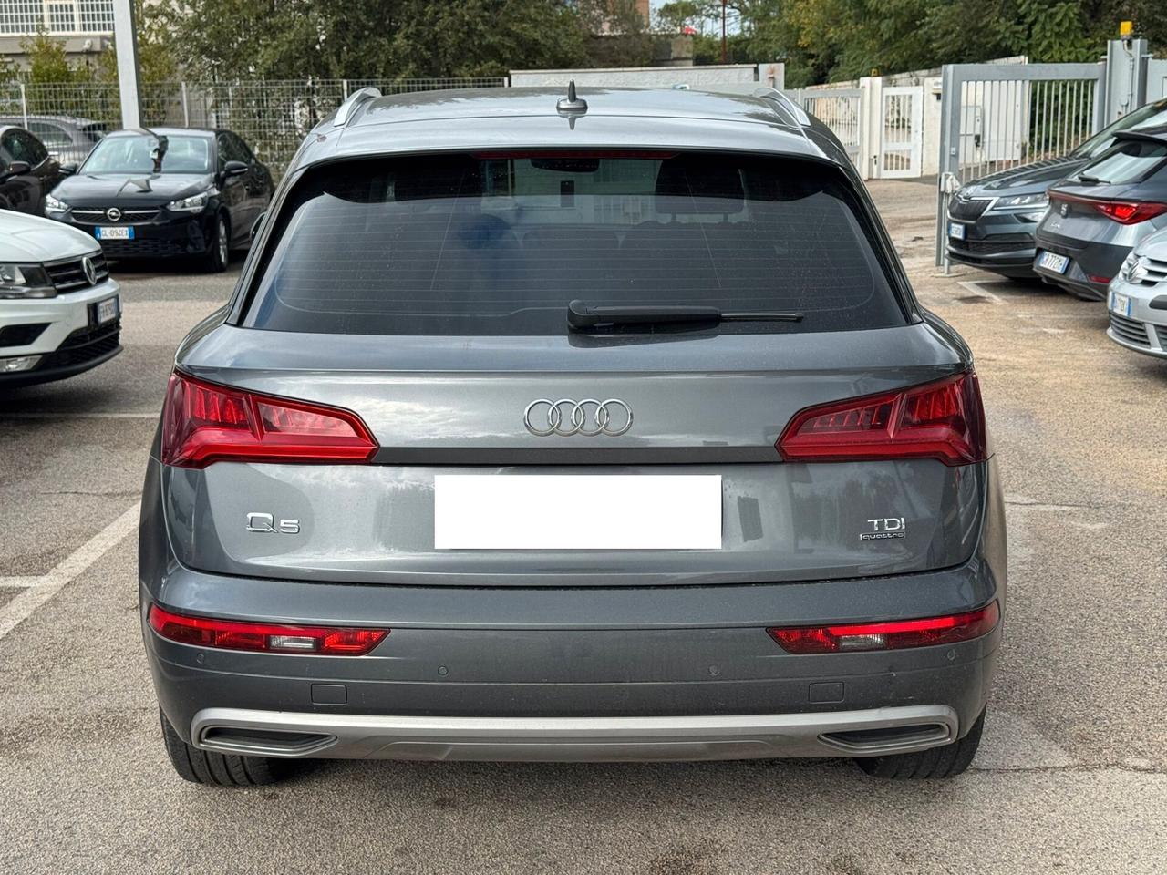 Audi Q5 2.0 TDI quattro S tronic Business Sport
