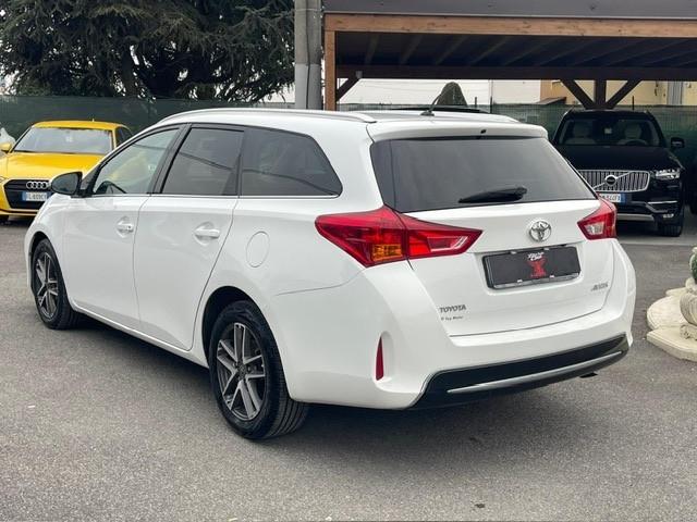 Toyota Auris Touring Sports 1.4 D-4D Lounge