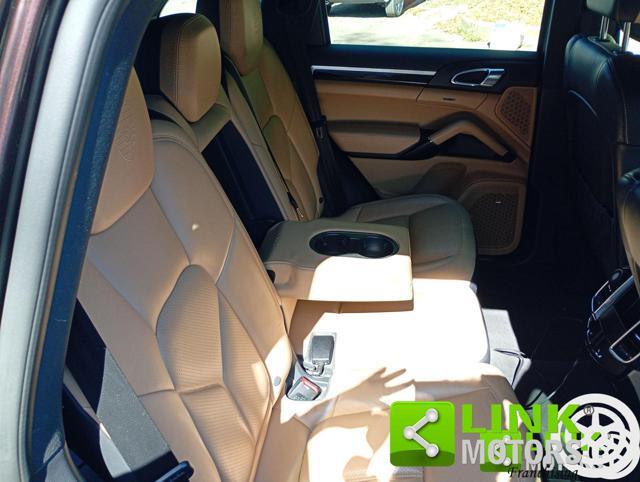 PORSCHE Cayenne 3.0 V6 tdi Platinum Edition 245cv tiptronic