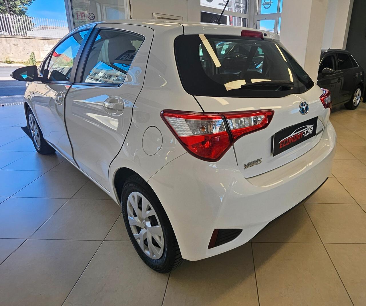 Toyota Yaris 1.5 Hybrid 5 porte Active