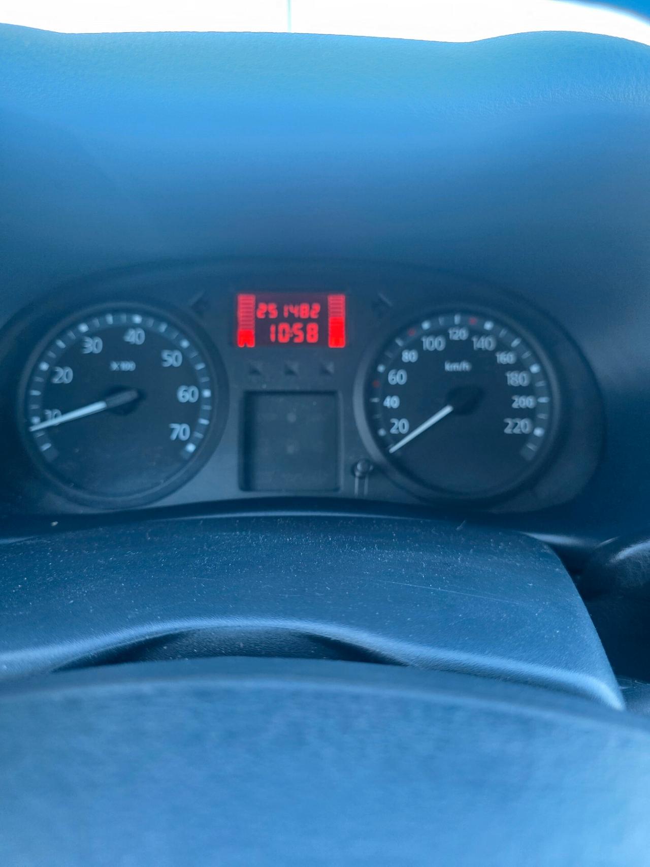 Renault Clio 1.2 cat 3 porte Confort Authentique