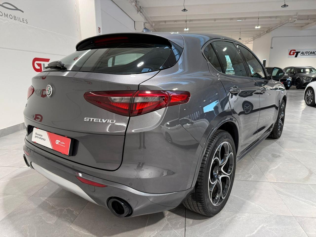 Alfa Romeo Stelvio 2.2 Turbodiesel 210 CV Q4 Ti