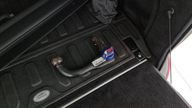 Land Rover Discovery 3.0 TD6 249 CV HSE 7 Posti