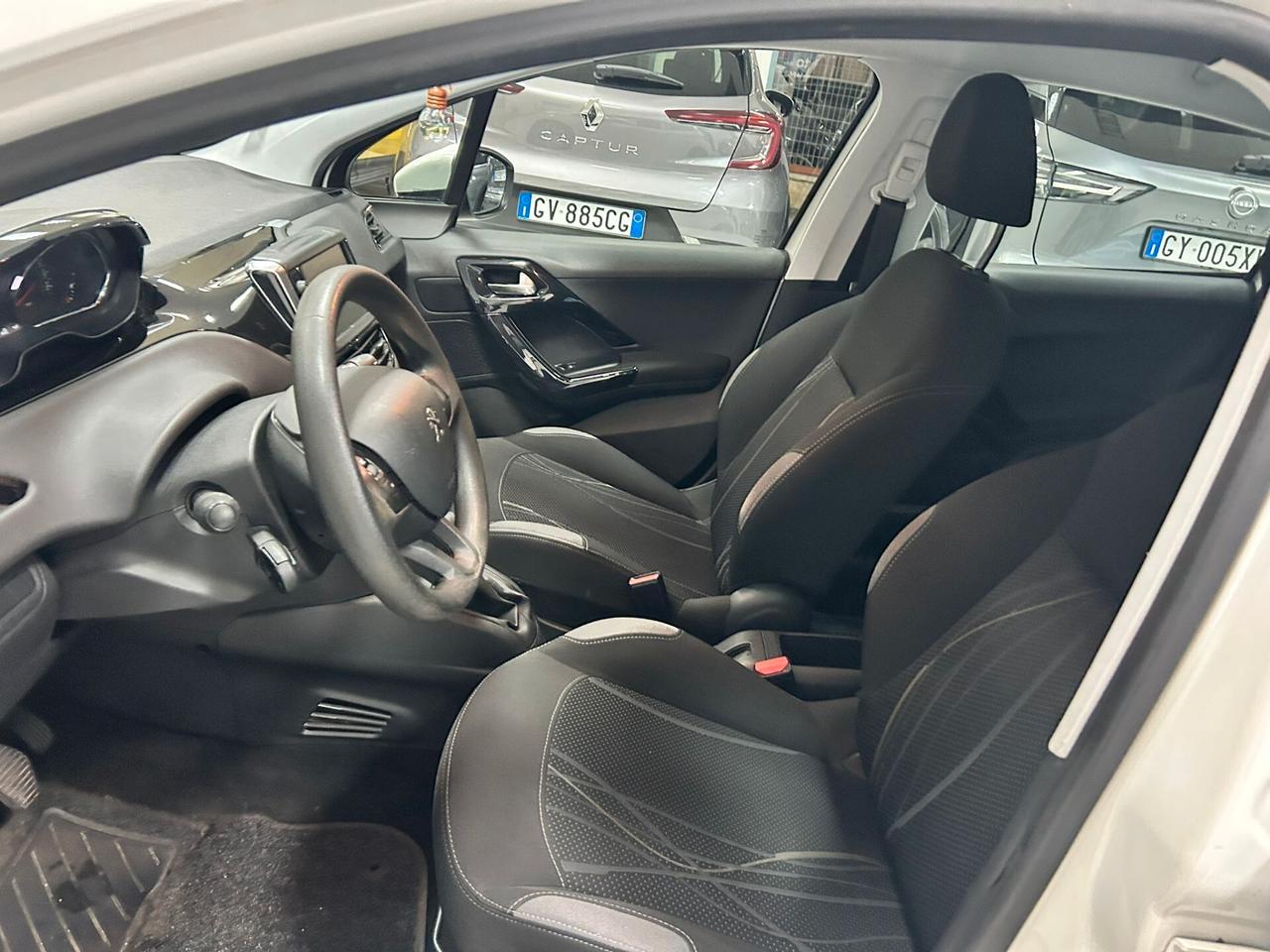 Peugeot 208 1.4 GPL X NEOPATENTATI 2014