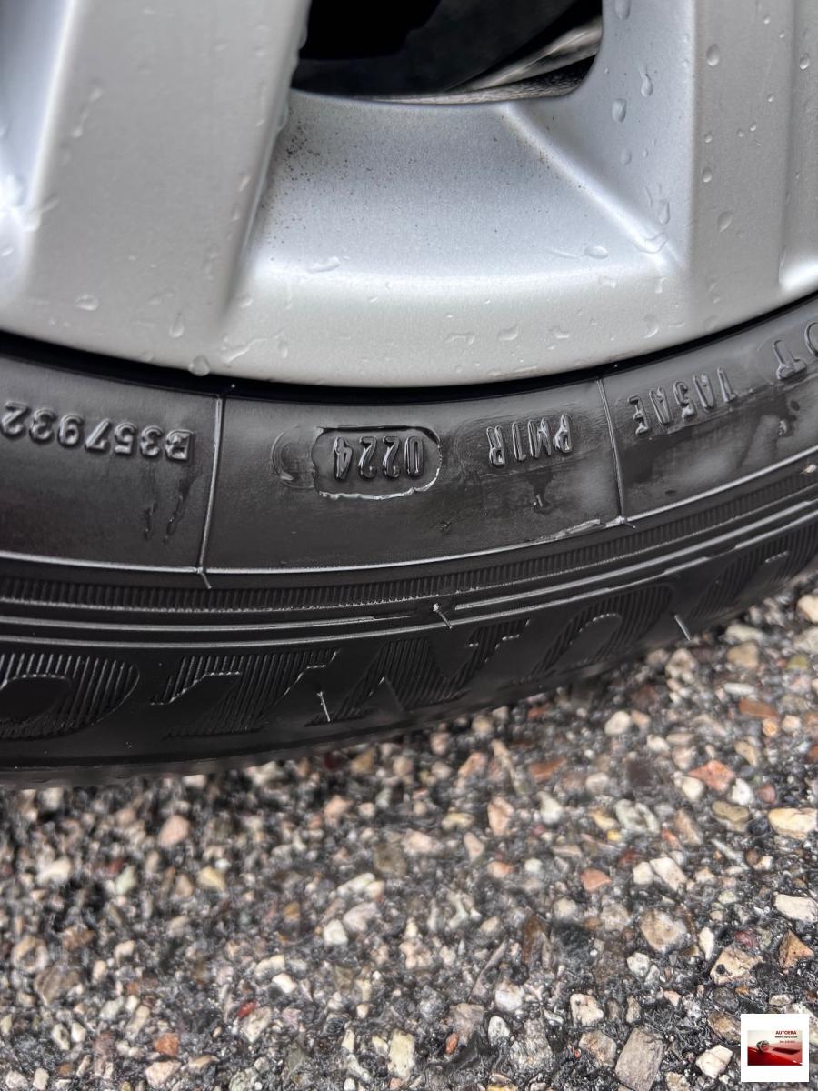 VOLKSWAGEN - Golf - 1.6 5p. Highline BiFuel