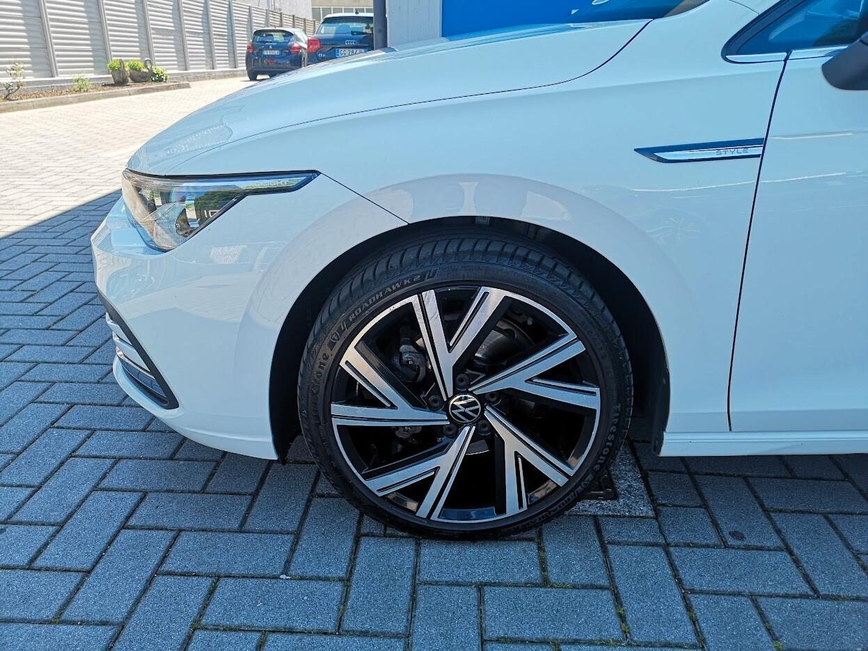 Volkswagen Golf 2.0 TDI SCR Style Tetto apribile