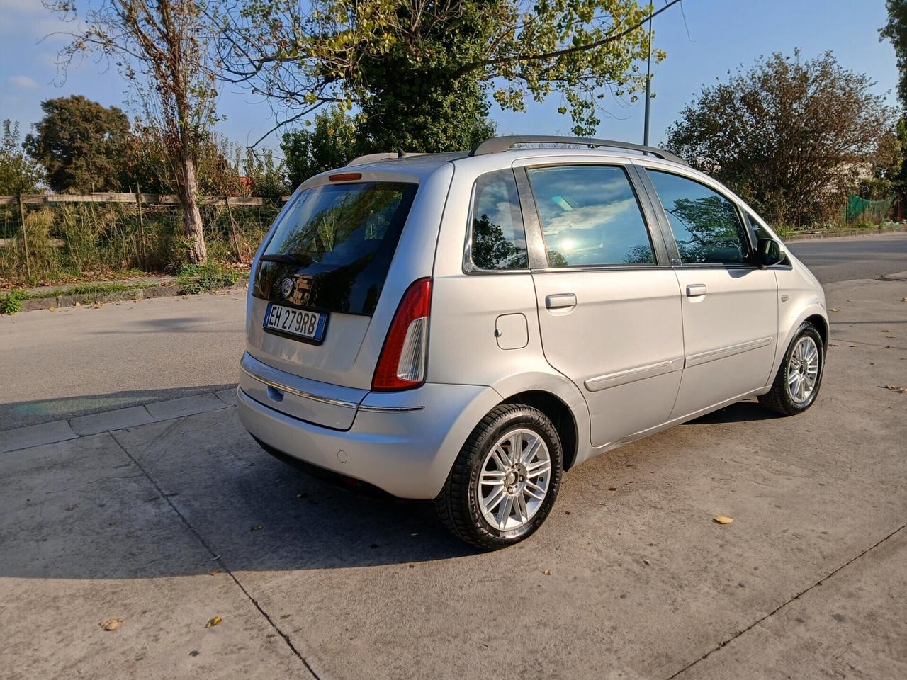 Lancia MUSA 1.3 Mjt 95 CV 5th Avenue anno 2011