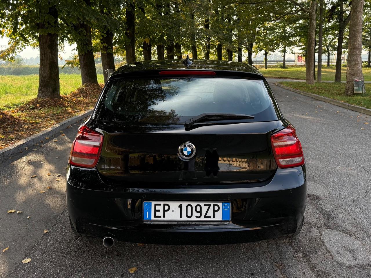 Bmw 116 116d 5p. Urban