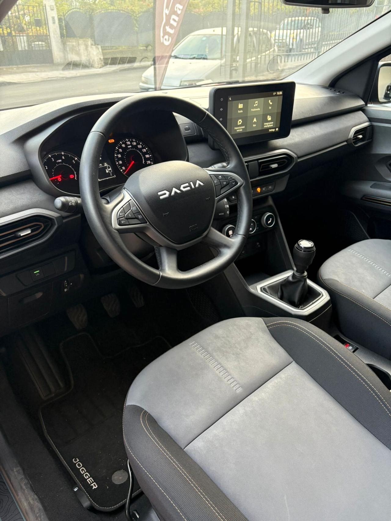 Dacia Jogger 1.0 TCe GPL 100 CV 5 posti Extreme