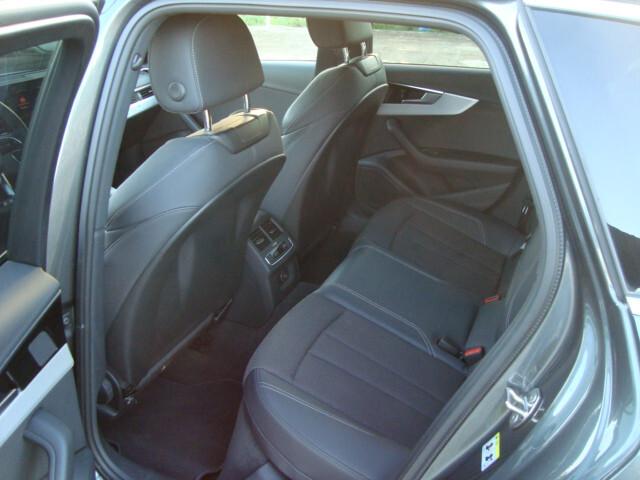 Audi A4 Avant 40 TDI quattro S tronic line edition