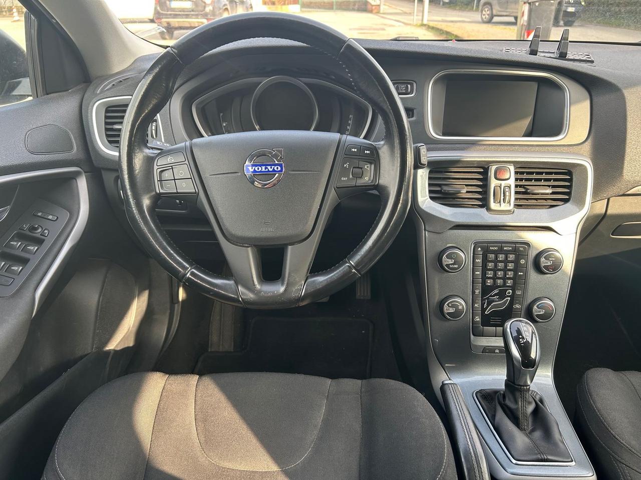Volvo V40 Kinetic 2.0 D3 #9721