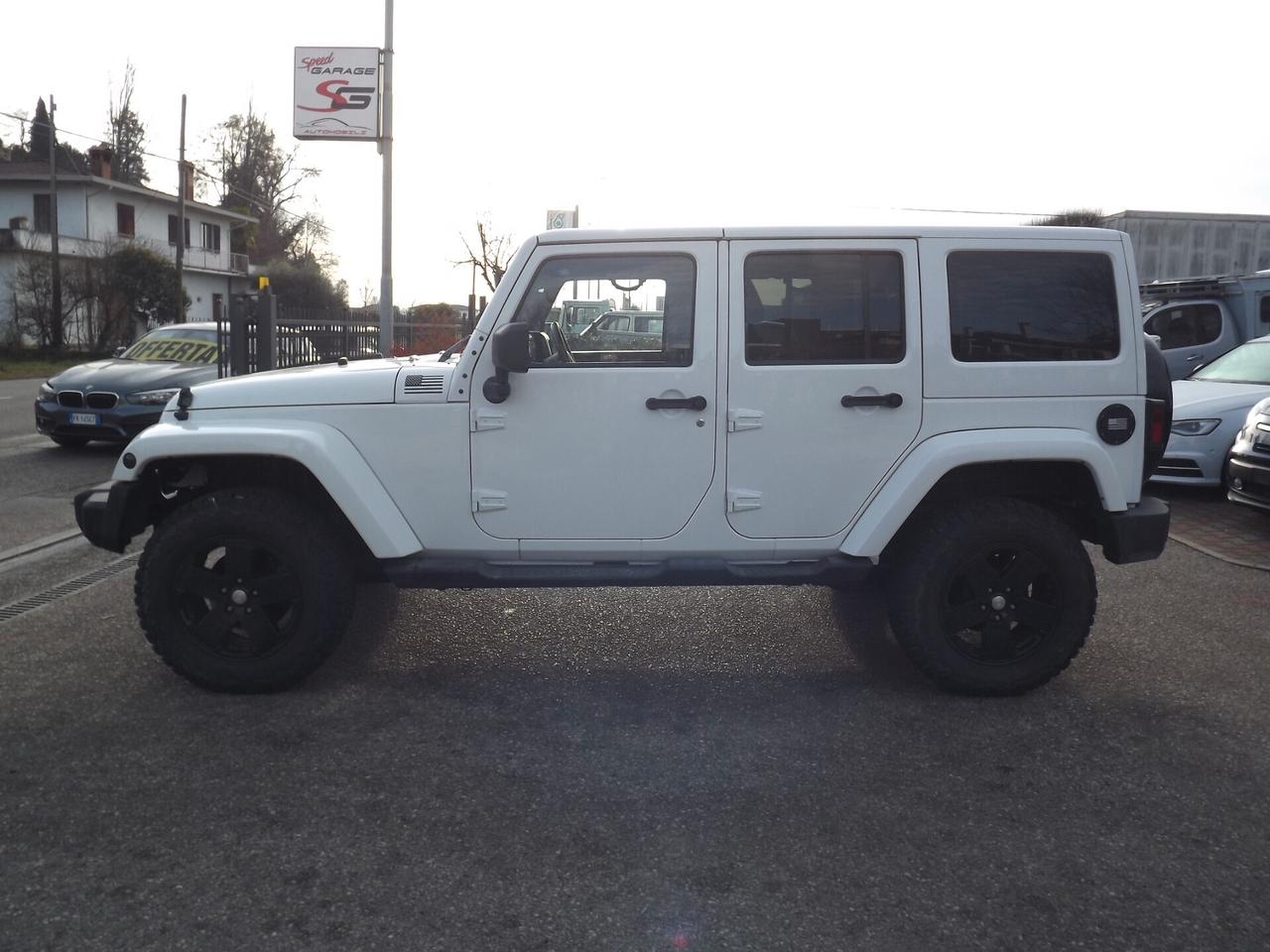 Jeep Wrangler Unlimited 2.8 CRD DPF Sahara Auto