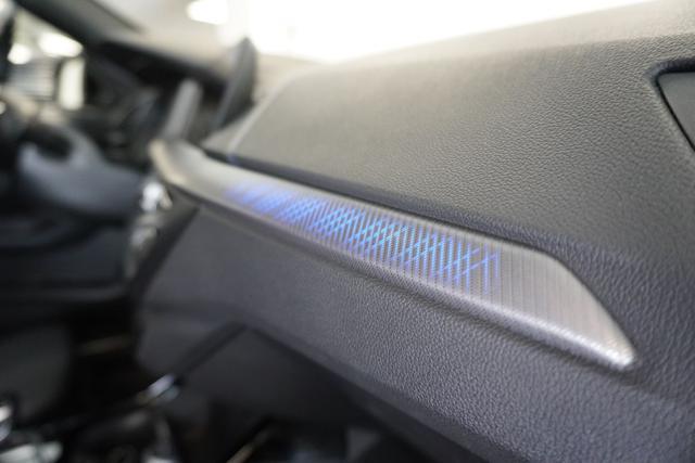 BMW M135 i xDrive VIRTUAL / PELLE / 19 / LED