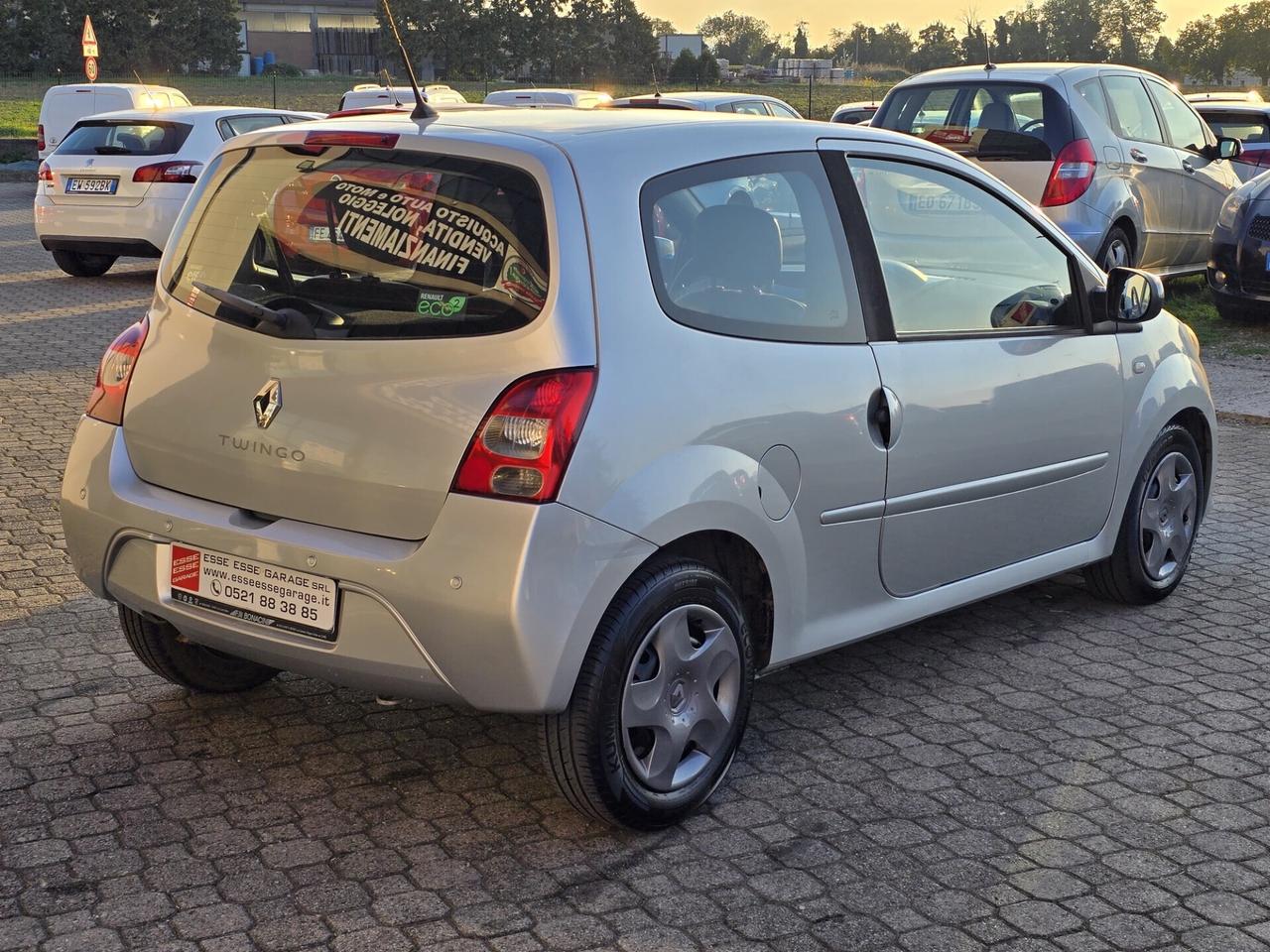 Renault Twingo 1.2 b. |NEOPATENTATI