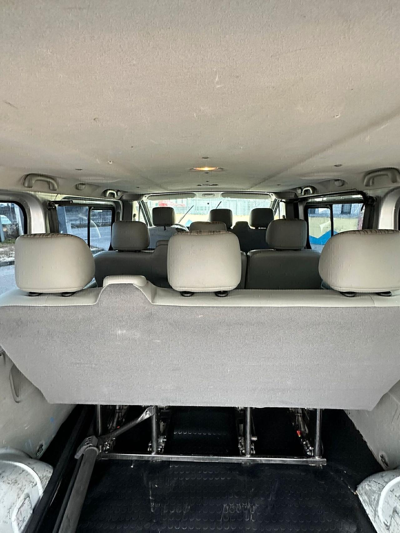 NISSAN PRIMASTAR CON 6 POSTI SUPER PREZZO!