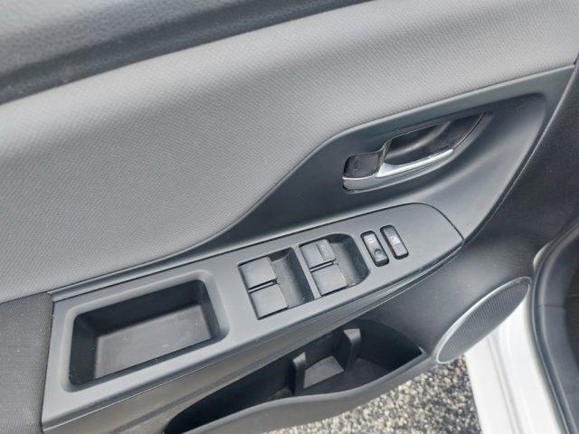 TOYOTA Yaris 1.5 Hybrid 5 porte